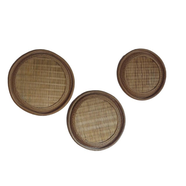 Set of 3 Wicker Rattan MCM Wall Hangings Peacocks Seed Art Round Graduated Sizes For Sale In Greensboro - Image 6 of 10