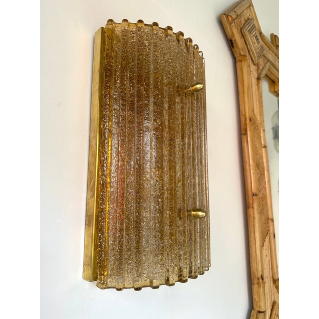 Contemporary Cola Gold Leaf Granita Murano Glass and Brass Sconces, Italy, Set of 5 For Sale - Image 4 of 12