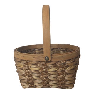 Vintage Woven Basket With Moveable Handle For Sale