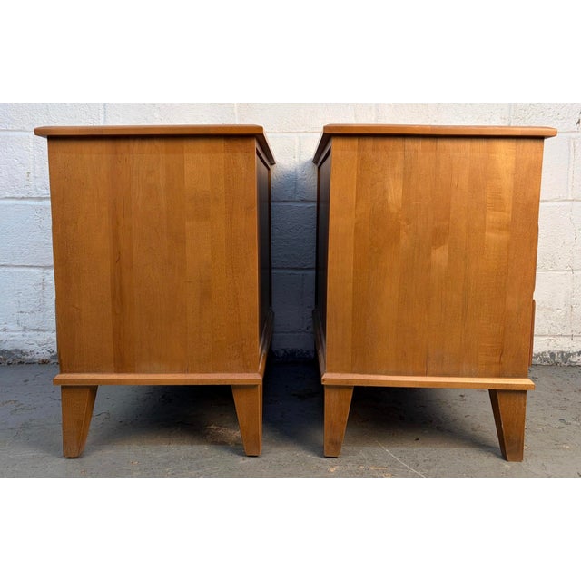 Wood Late 20th Century Pair of Maple Nightstands by Ethan Allen For Sale - Image 7 of 16