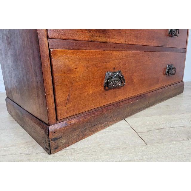 Arts & Crafts Chest of Drawers in Pine with Drop Handle, 1910s For Sale - Image 11 of 18
