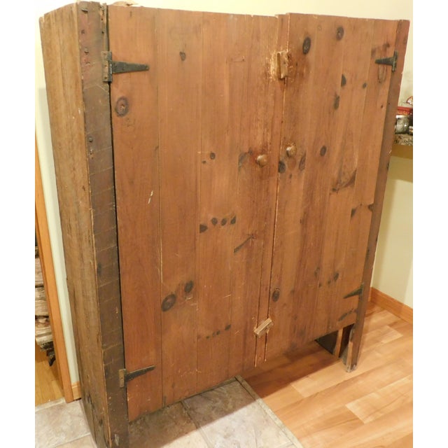 Shabby Chic Early 20th Century Primitive Pine Cabinet – Jelly Cupboard, Barn Board Construction For Sale - Image 3 of 18