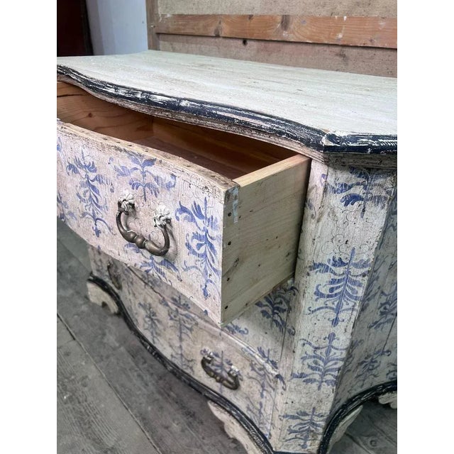 Italian Chests of Drawers in Pinewood, Early 20th Century, Set of 2 For Sale - Image 6 of 12