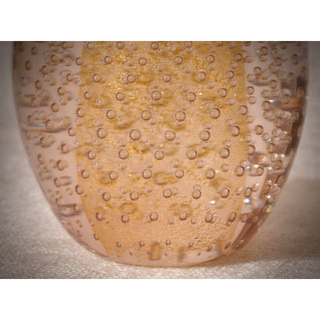 Mid-Century Modern Gold and Pink Murano Art Glass Egg Sculpture, 1980s For Sale - Image 4 of 9