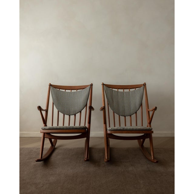 Set of 2 vintage Rocking Chairs Model 182 by Norwegian designer Frank Reenskaug for Bramin, made in Denmark. A classic mid...