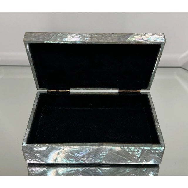 Vintage Crackled Abalone Jewelery or Table Box For Sale - Image 4 of 6