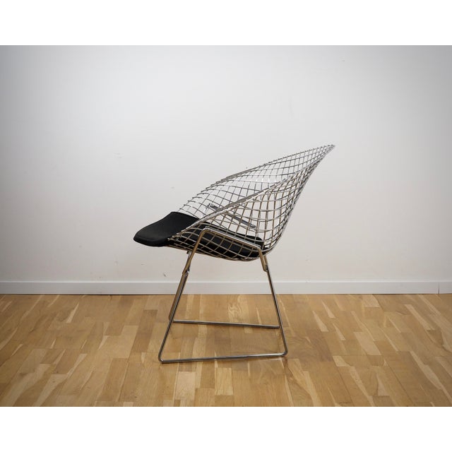 Diamond Chair by Harry Bertoia for Knoll International, 1980s, in Very Good conditions. Designed 1950 to 1959 I have...
