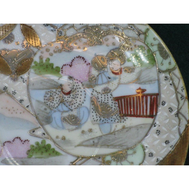 Brick Red Plate / Saucer Antique Japanese Satsuma Figurine Oriental Japan Men, Ladies For Sale - Image 8 of 13