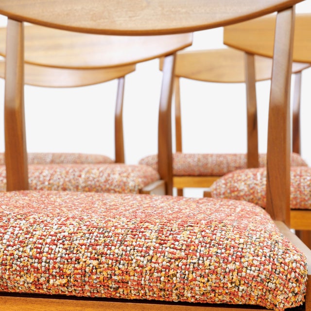 Mid-Century Modern Set of Six Mid Century Dining Chairs Attributed McIntosh Furniture For Sale - Image 3 of 15