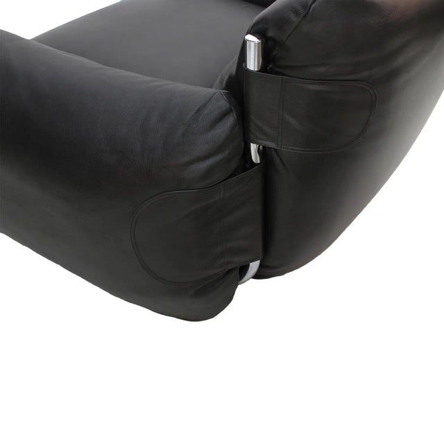 Black Set of Black Armchairs by Giuseppe Munari for Poltrona Munari, 1970s For Sale - Image 8 of 10