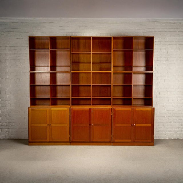 1960s Large Set of Modular Teak Bookshelves by Christian Hvidt for Søborg Møbler, Denmark, 1960s, Set of 9 For Sale - Image 5 of 5