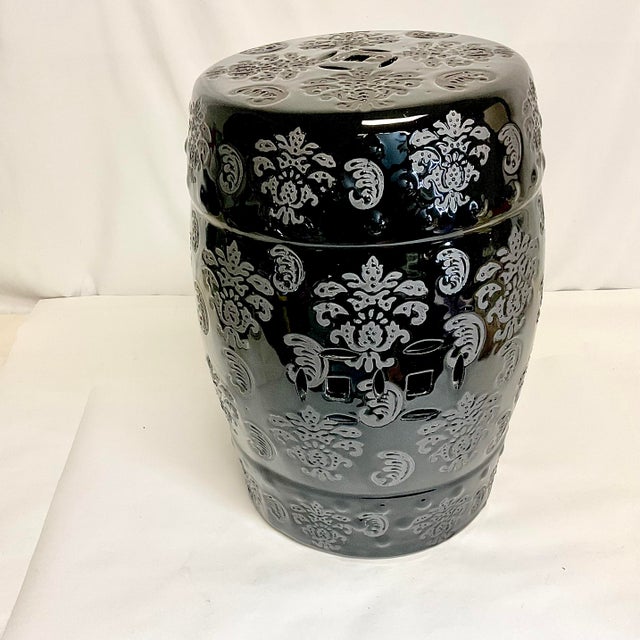 Chinoiserie Late 20th Century Chinoiserie Hollywood Regency Black Garden Stool With Moire Motif. For Sale - Image 3 of 11
