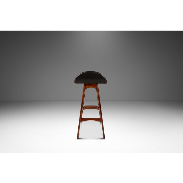 O.D. Møbler Denmark Danish Mid-Century Modern Model Od-61 Counter Height Bar Stool in Rosewood & Leather by Erik Buch for o.d. Mobler, Denmark, 1960's For Sale - Image 4 of 18