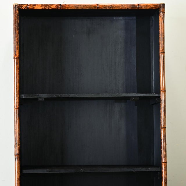 1900 - 1909 English 19th Century Bamboo & Decoupage Bookcase For Sale - Image 5 of 12