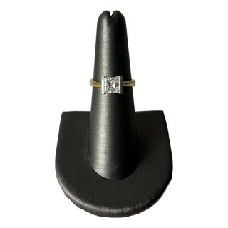 Handcrafted 18kt Two Tone Princess Cut Diamond Engagement Ring, Gia Certified, Size 6 For Sale
