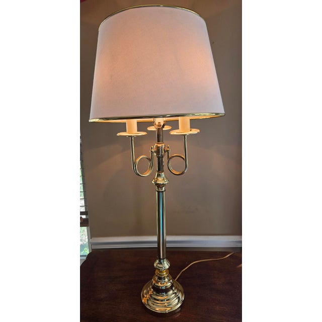 French Vintage Brass Bouillotte Horn 3-Arm Lamp For Sale - Image 3 of 13