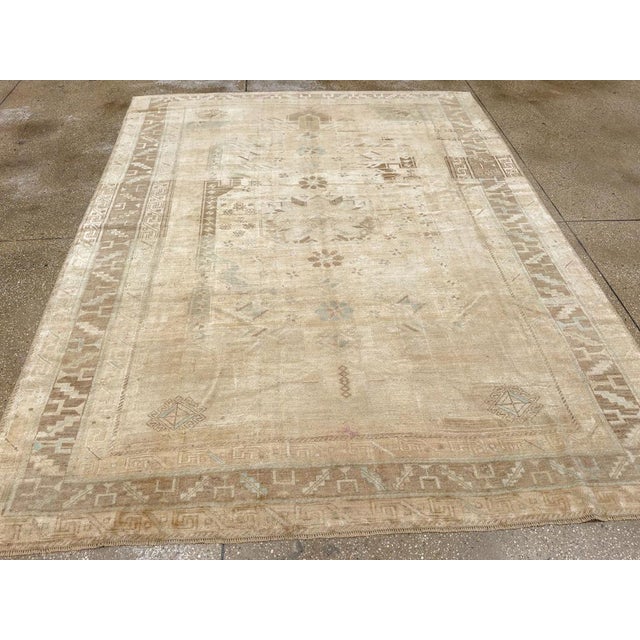 Beige Galerie Shabab Collection Mid-20th Century Turkish Anatolian Accent Rug For Sale - Image 8 of 10