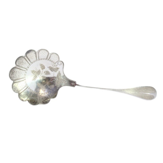 Silver Sauce Spoon with Engraved Floral Motifs on the Shell and Guilloche Handle, in Good conditions.