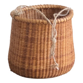 Vintage Nantucket Hanging Wall Basket For Sale