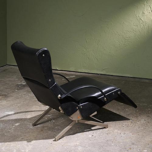 Mid-Century Modern P40 Lounge Chair in Stainless Steel and Black Faux Leather by Osvaldo Borsani for Tecno, Italy, 1950s For Sale - Image 3 of 13