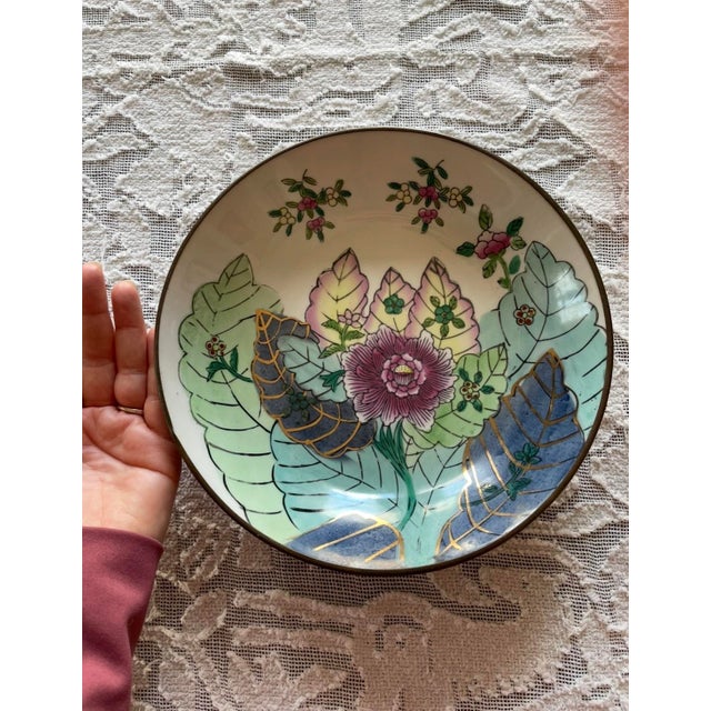 Vintage Hand-Painted Porcelain Floral Chinese Tobacco Leaf Brass Encased Low Bowl For Sale - Image 6 of 8