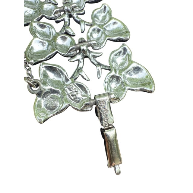 Mid-Century Modern Coro Silvertone Textured Leaf Link Wide Bracelet For Sale - Image 3 of 6