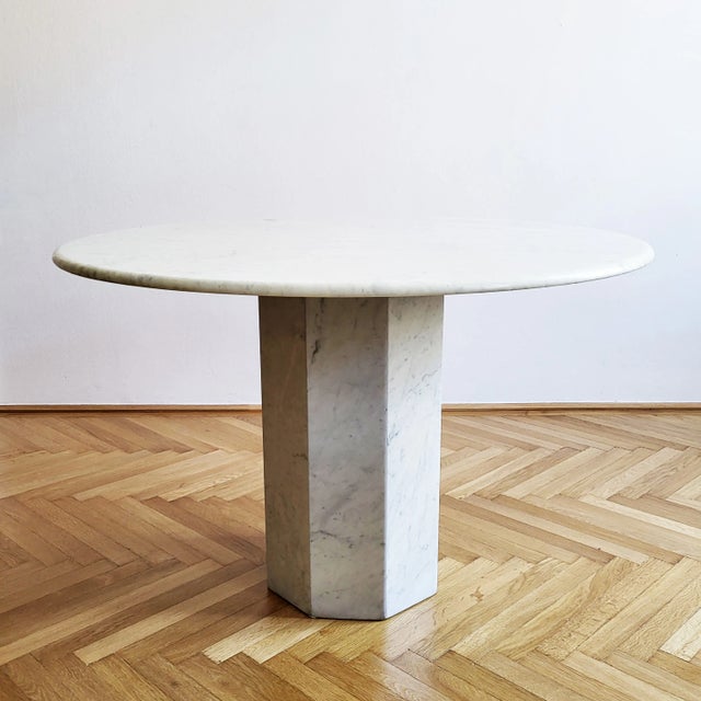 Italian Round Marble Dining Table, 1970s For Sale - Image 11 of 11