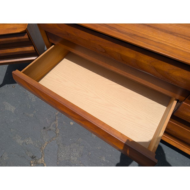 Mid Century Modern Walnut 6 Drawer 'First Edition' Dresser & Nightstand by Lane, C1960s, Attributed For Sale - Image 17 of 17