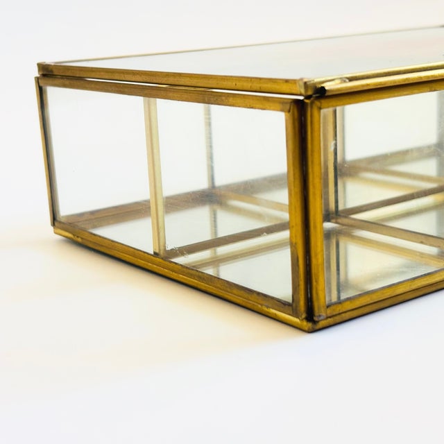 Vintage Brass and Glass Divided Box With Dried Flowers - Jewelry Box or Organizer For Sale - Image 11 of 12