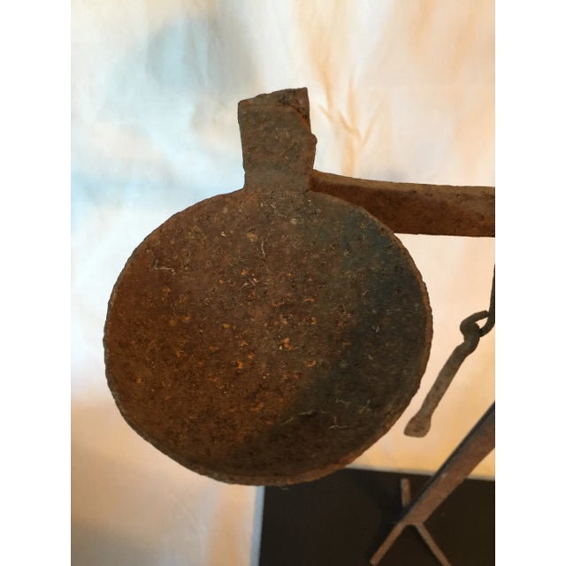 Early 20th Century African Bamana Iron Oil Lamp For Sale - Image 5 of 5