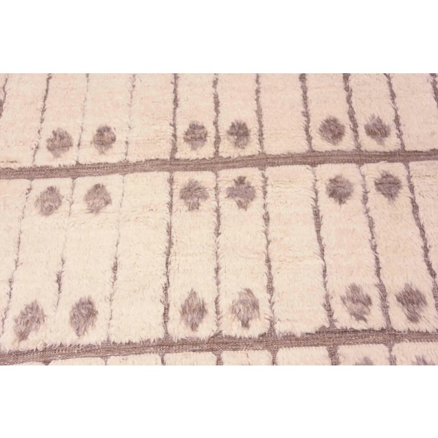 Textile Nazmiyal Collection Modern Area Rug For Sale - Image 7 of 8