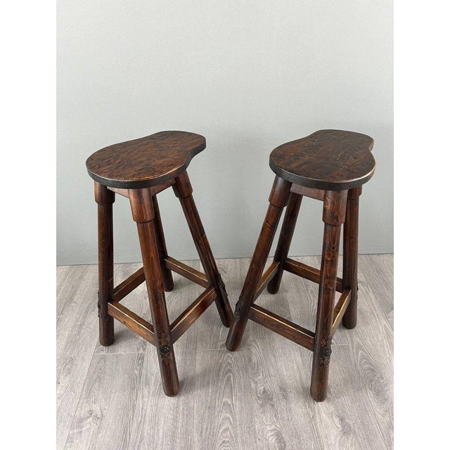 20th Century Rustic Carved Wooden Bar with Stools and Wine Chest, Set of 4 For Sale - Image 12 of 13