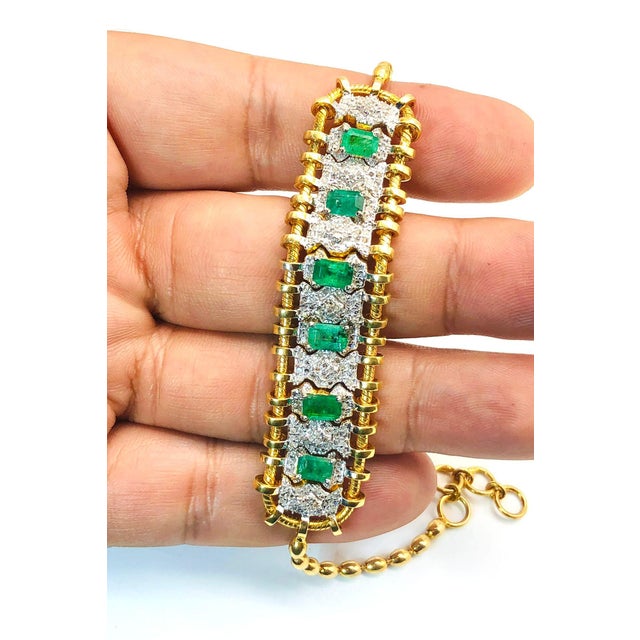 Gemstone Bochic "Vintage Retro" Diamonds & Emeralds Bracelet Set In 18K Gold & Silver For Sale - Image 7 of 18