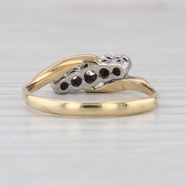 0.14ctw Diamond Bypass Ring 18k Gold Platinum Size 8.5 Wedding Anniversary For Sale - Image 4 of 8