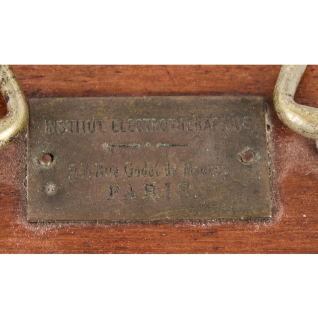 Brown French Electro Therapy Devices Institut Electrotherapy, 1905, Set of 2 For Sale - Image 8 of 18