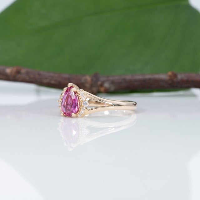 Pink Sapphire Ring With Earth-Mined Diamond Accents: Solid 14k Gold, 8x5.3mm, Size 6.75 For Sale In Columbus - Image 6 of 9