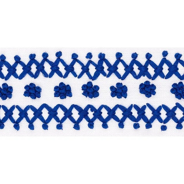 With a hand-knotted and hand-stitched pattern that skews pretty without being too sweet, this tape has a charming vintage...