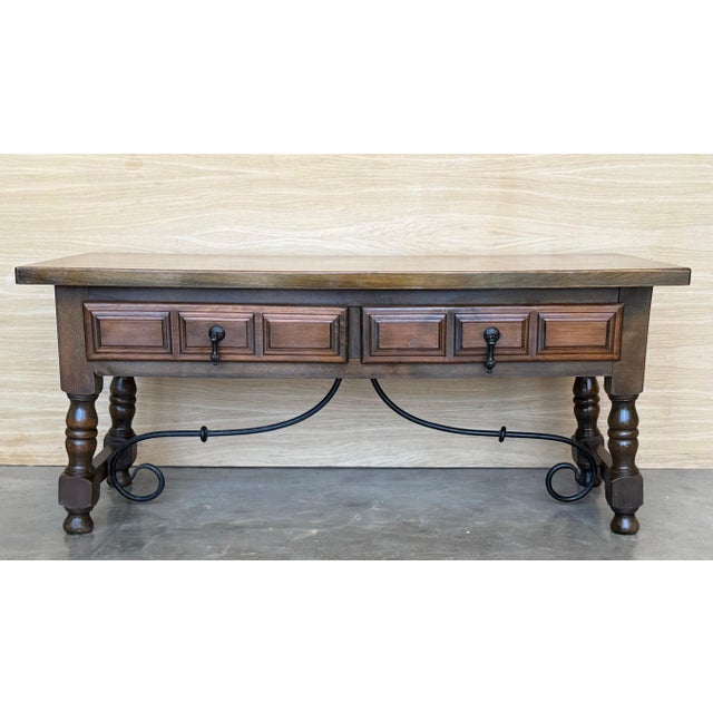 Early 20th Century Spanish rectangular coffee table with turned legs and four drawers For Sale - Image 16 of 18