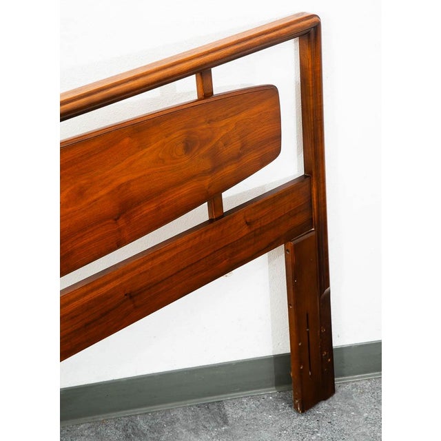 Wood Mid Century Modern Headboard Queen Lane Rhythm Bed Frame Walnut MCM Danish Wood For Sale - Image 7 of 12