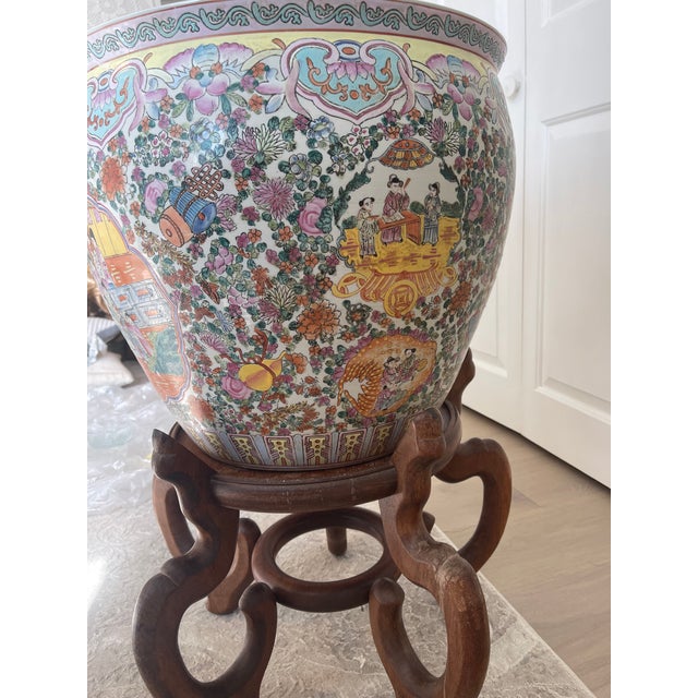 Chinese Late 20th Century Canton People Chinese Large Planter With Wooden Carved Stand For Sale - Image 3 of 13