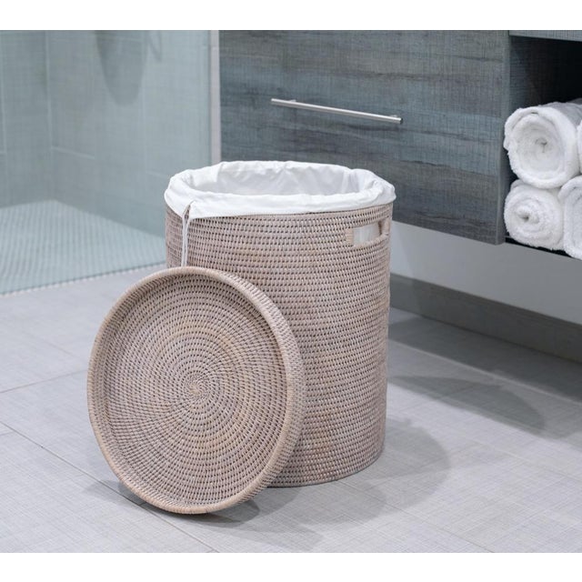 Wood Artifacts Rattan Round Hamper with Lid in White Wash For Sale - Image 7 of 9