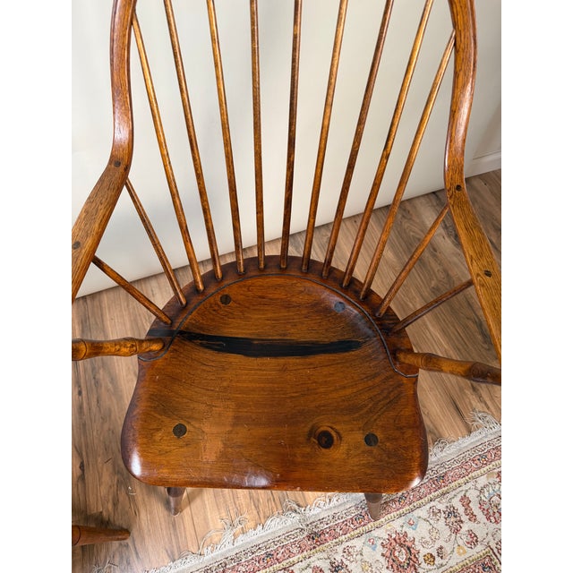 Pair of Signed l.e. Partridge Connecticut Bench-Made Continuous-Arm Windsor Chairs, C. 1960s For Sale - Image 10 of 10