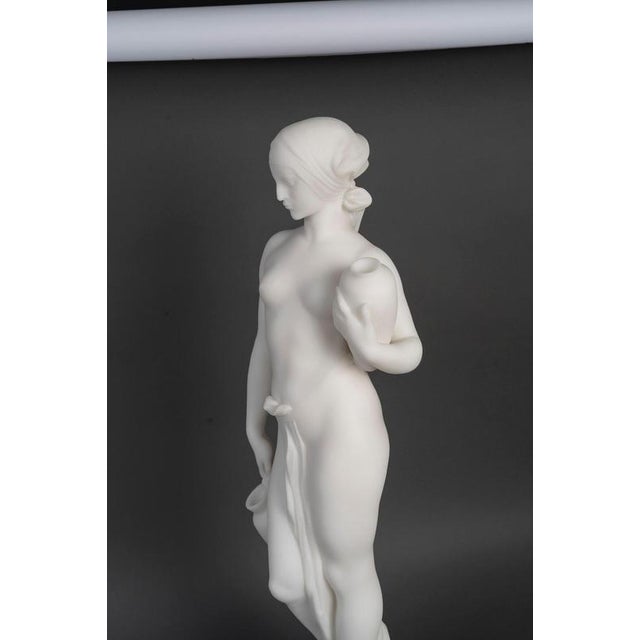 Large Sculpture in White Marble For Sale - Image 6 of 13