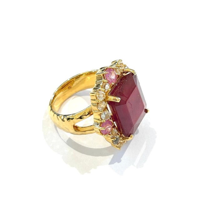 Bochic "Orient" Red Ruby & Multi Sapphire Cocktail Ring Set 18K Gold & Silver For Sale - Image 17 of 18