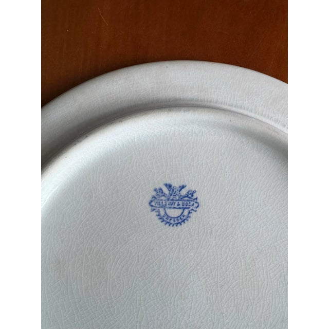 A stunning Villeroy & Boch Dresden Blue Onion porcelain cake or serving plate, dating to around 1900. This timeless blue-...