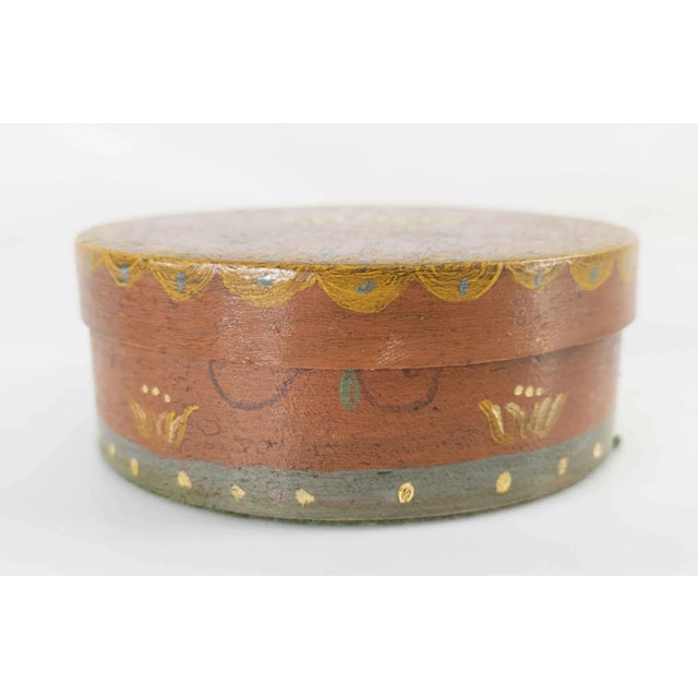 Mid-Century Modern Vintage Scandinavian Pennsylvania Dutch Style Box For Sale - Image 3 of 7