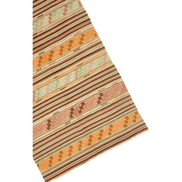 Turkish Vintage Turkish Kilim 9ft 5in X 5ft 4in For Sale - Image 3 of 8