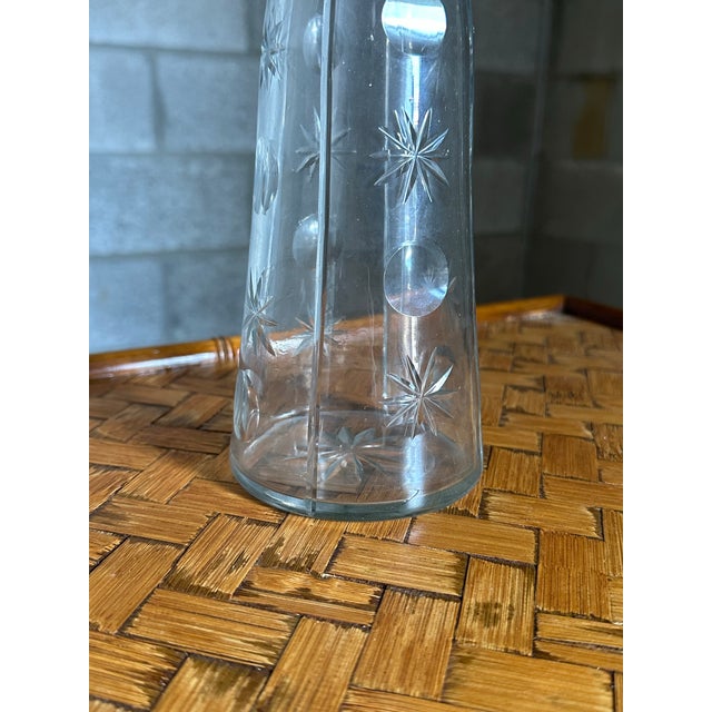 1950s Sweden Hand-Blown Glass Decanter or Vase With Etched Star and Circle Motifs For Sale In Philadelphia - Image 6 of 9