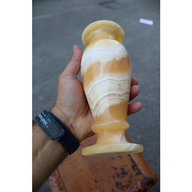 Circular Vase in Yellow Onyx, Italy, 1960, 1950 For Sale - Image 4 of 10