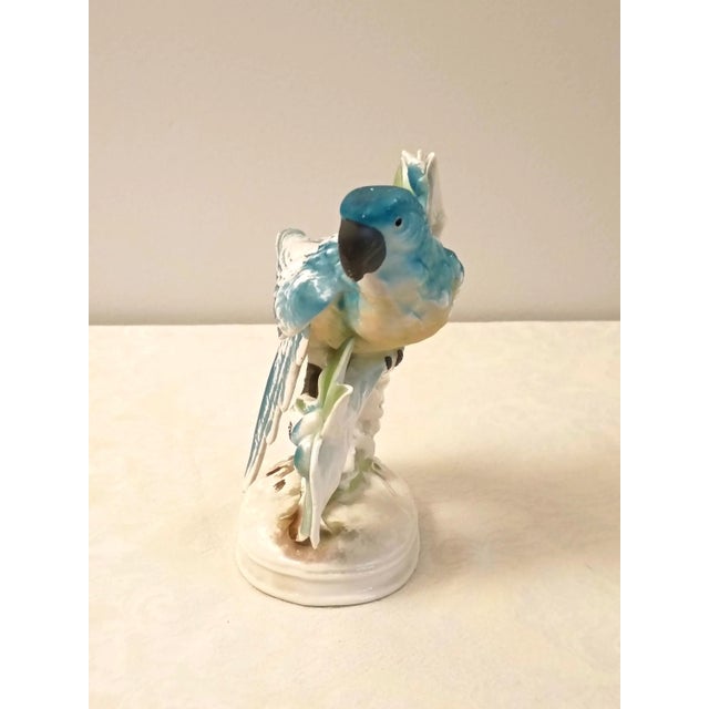 Chinoiserie Blue and White Royal Sealy Porcelain Parrot Figurine Old Florida Chinoserie Style For Sale - Image 3 of 10